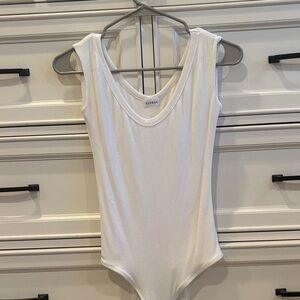 CLYQUE LISA // WHITE Women's Bodysuit